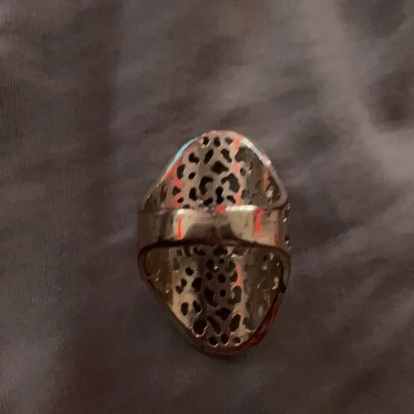 A vintage ring - Picture 2 of 2